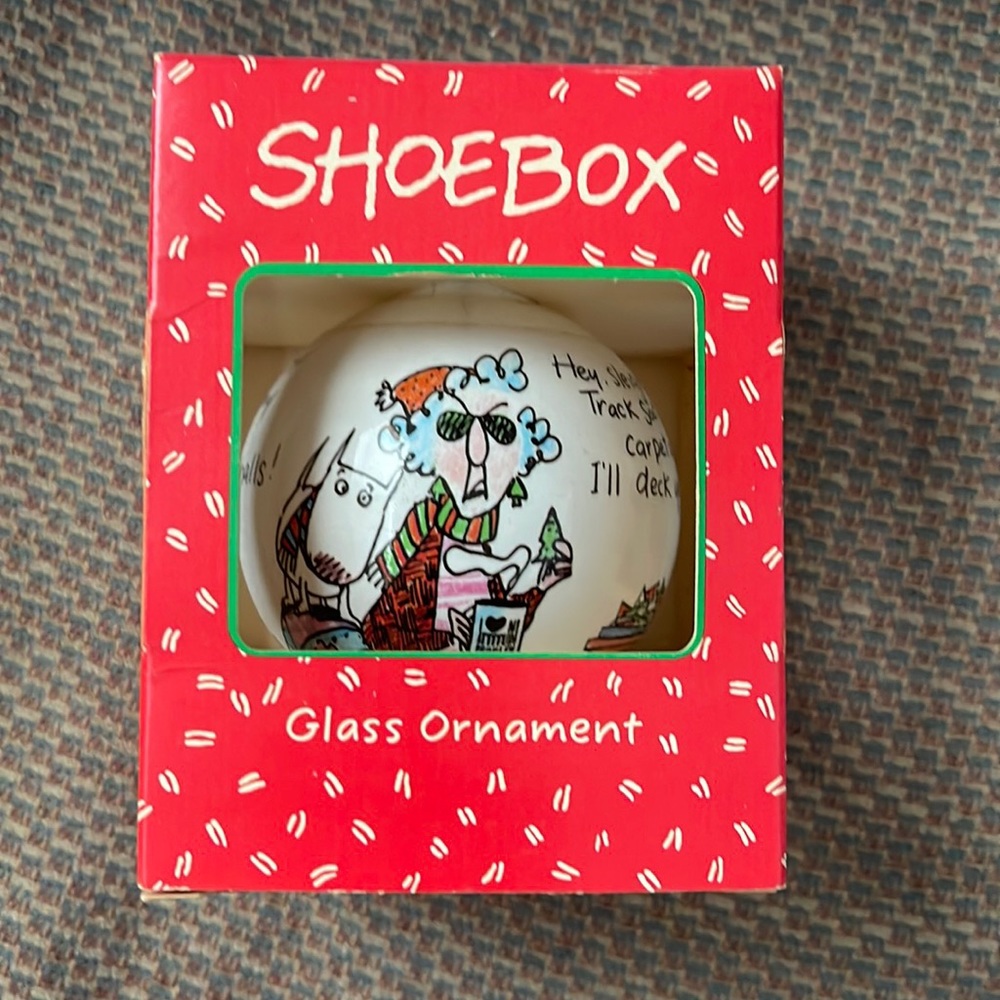 🎄 New In Box - Shoebox By Hallmark Maxine Glass Ornament 🎄